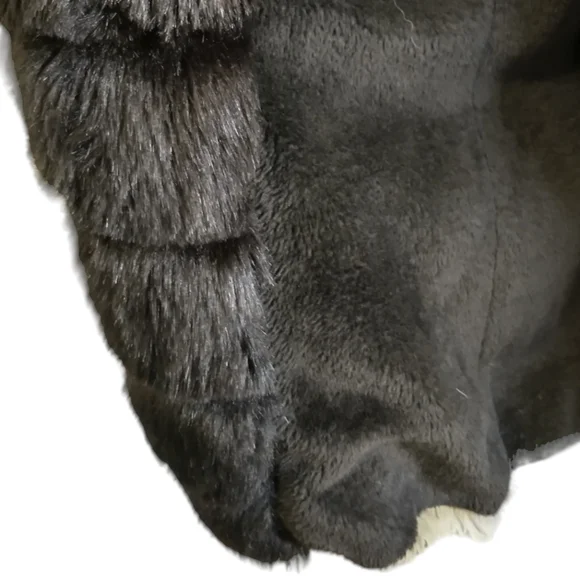 Roiii Winter Coat Luxury Women's (Faux Fur) Hooded Long Jacket. (Size/ M) - Picture 10 of 15